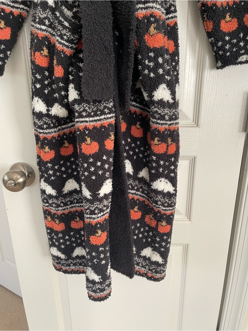 Pottery Barn Gus the Ghost Fair Isle Robe Size M Oversized Fleece Pumpkins Cozy - Picture 6 of 12